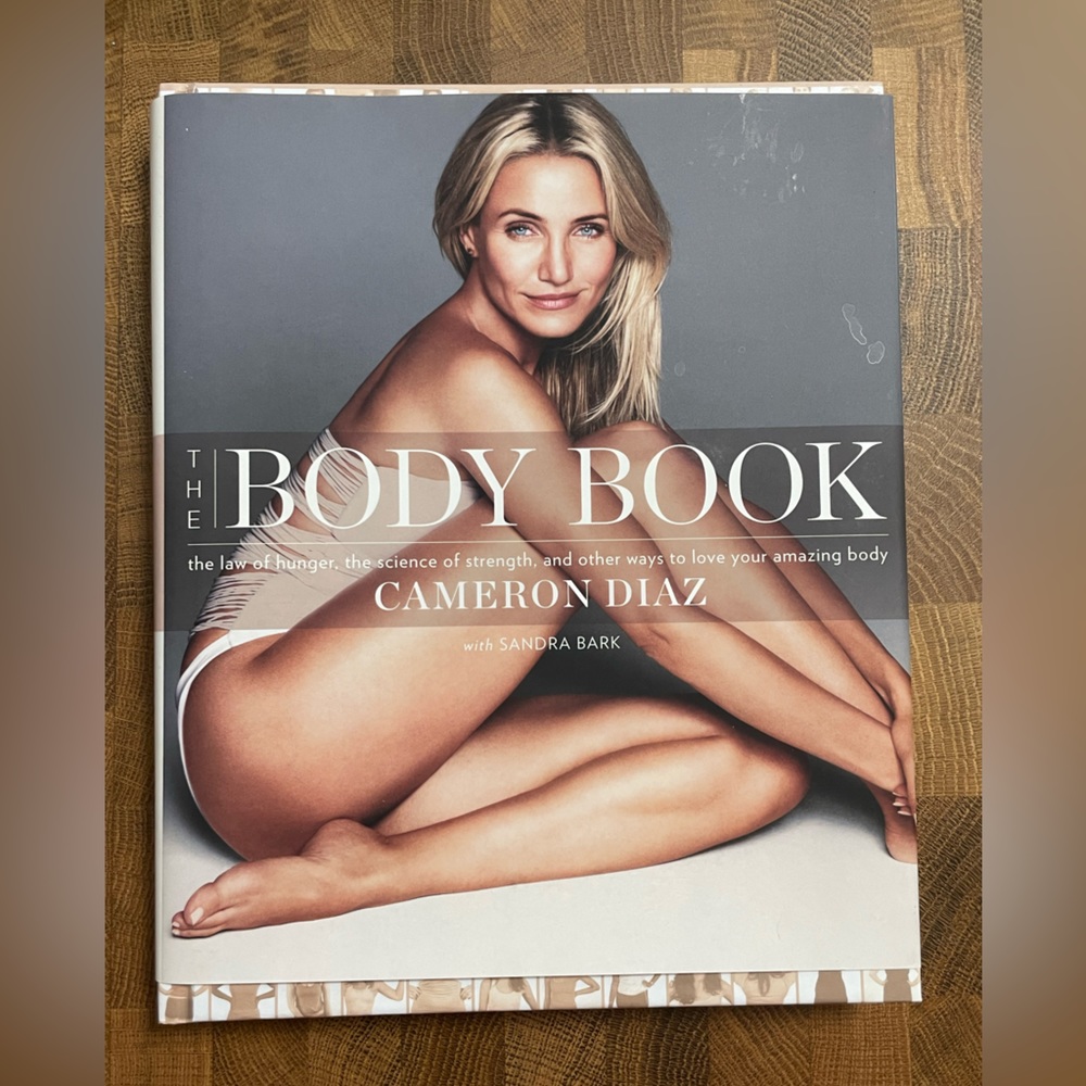🦫🇨🇦Only flipped through - great condition. Body Book by Cameron Diaz